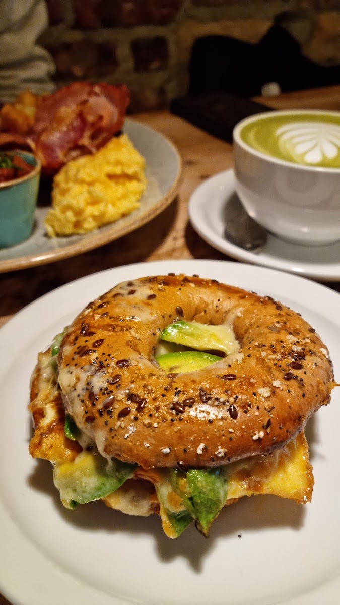 Dil & The Bear Photos 2